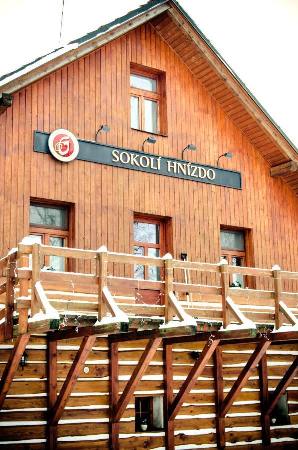 Sokoli Hnizdo Hotel Hlaska Exterior photo